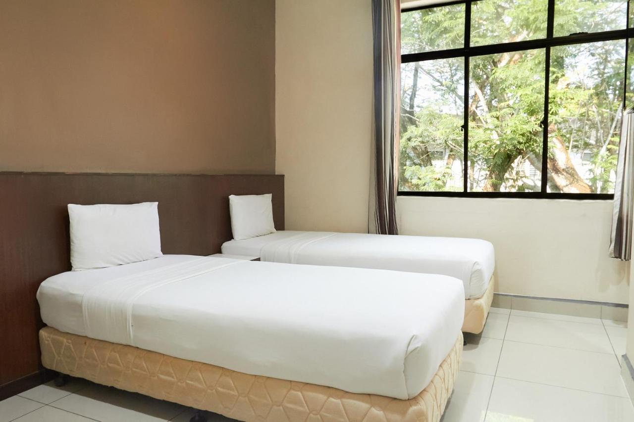 Langkawi Uptown Hotel Kuah Exterior photo