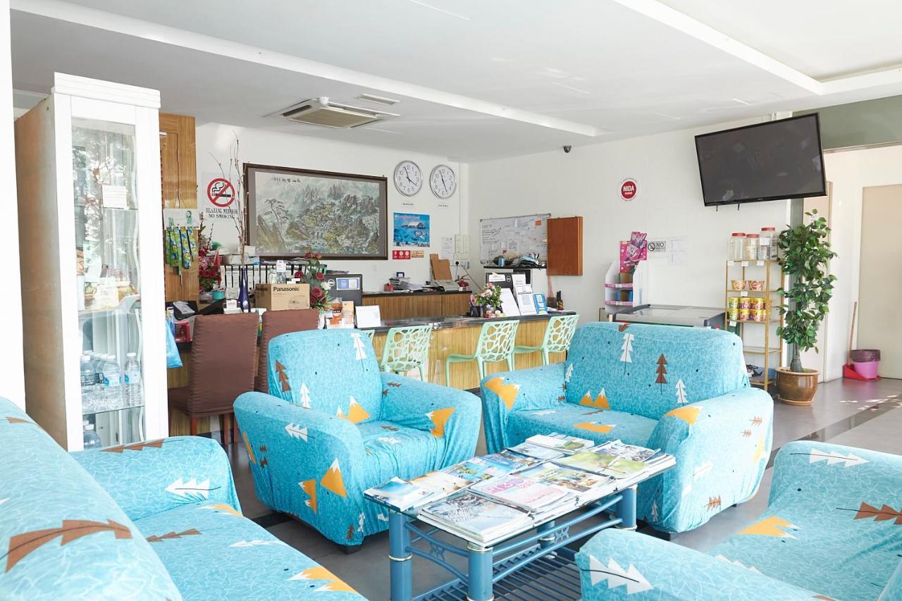 Langkawi Uptown Hotel Kuah Exterior photo