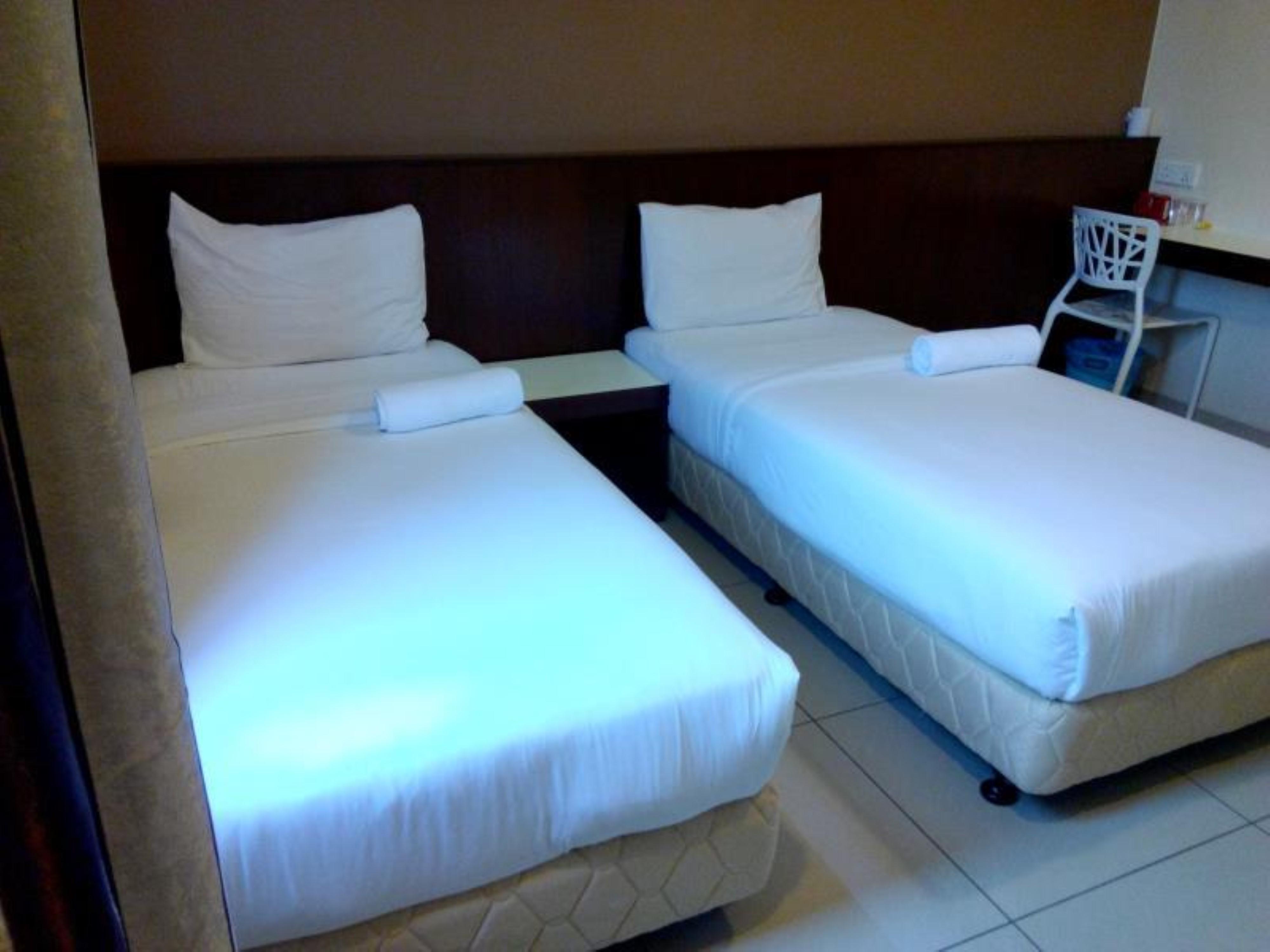 Langkawi Uptown Hotel Kuah Exterior photo