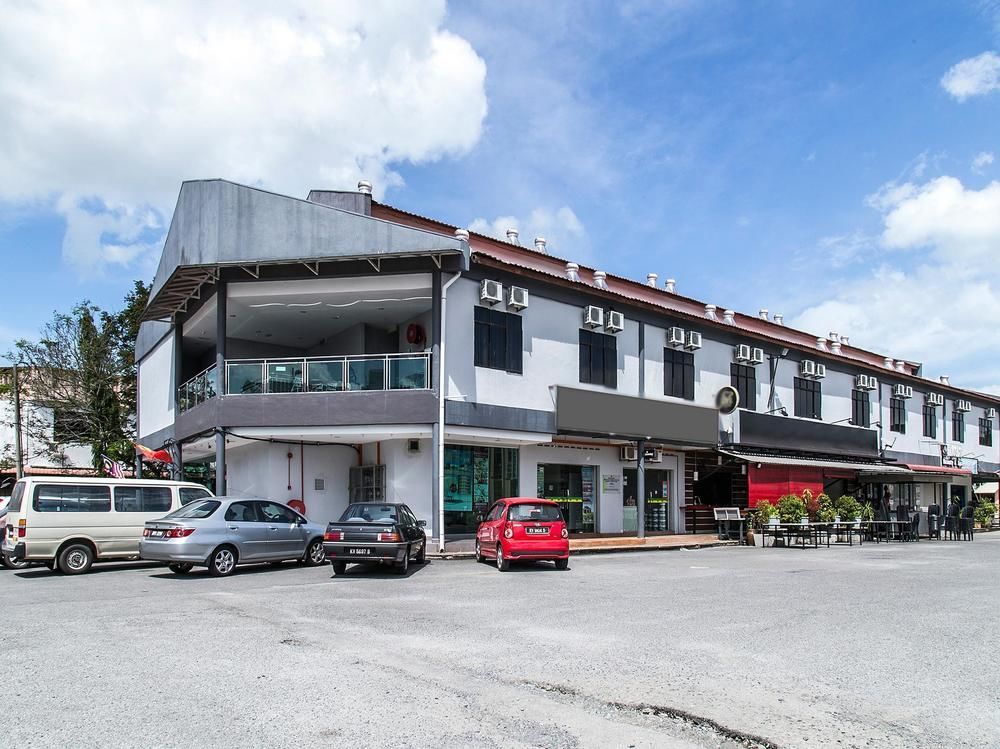 Langkawi Uptown Hotel Kuah Exterior photo